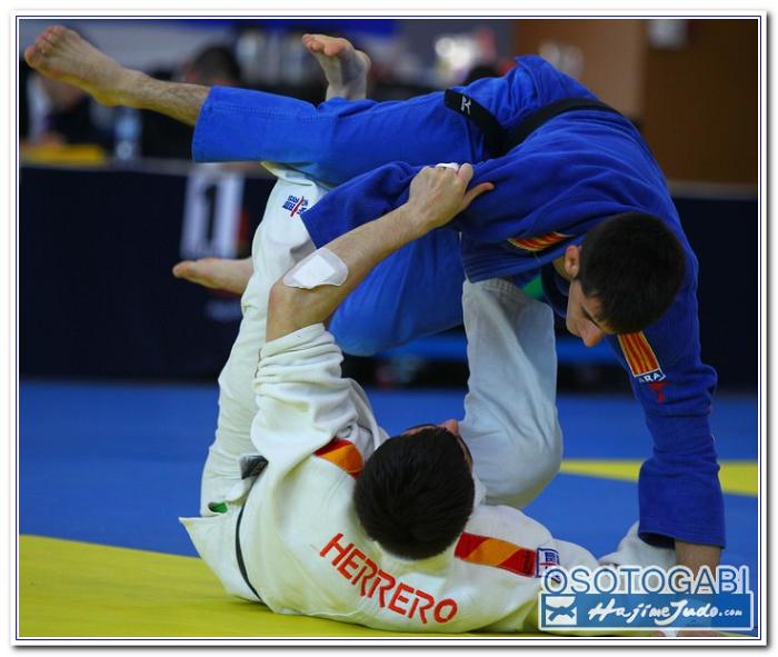 CEU2011 200022
